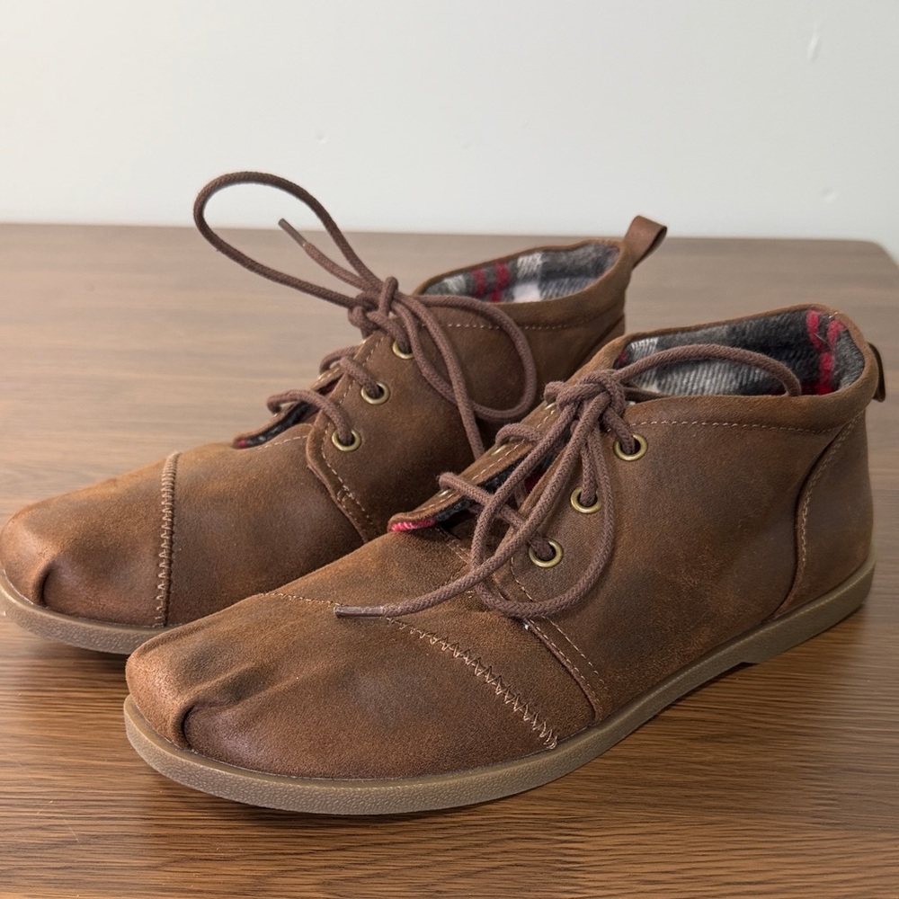 BOBS from Skechers Brown Faux Leather Chukka Ankle Boots W9